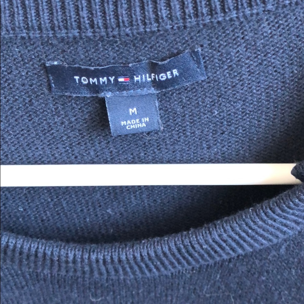 Tommy Hilfiger Sweater! Blue Stripes. LIKE NEW - Picture 6 of 6